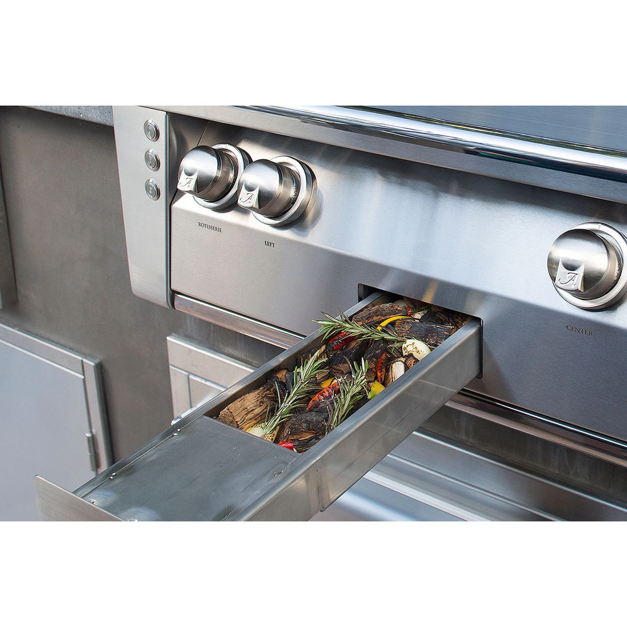 Alfresco ALXE 30" Built-In Grill With 2 Stainless U Burners - Image 6