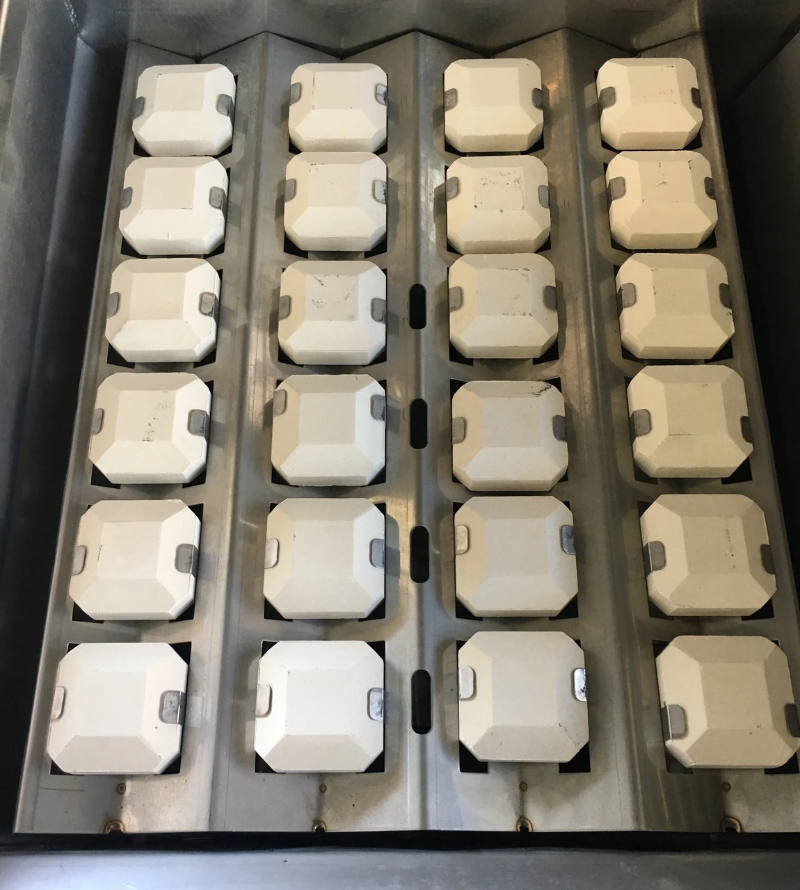 Sedona By Lynx L700 42" Built-in Grill - 3 Stainless Burners - Image 4